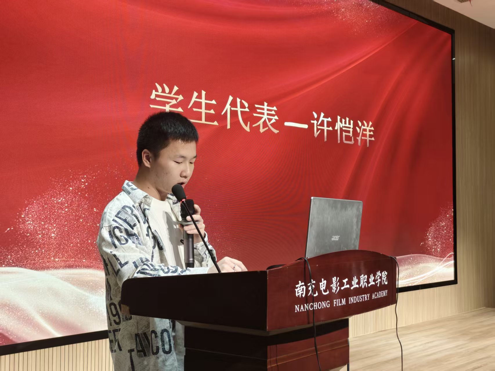 6eeba9eccad498a61df0b682c272c675.jpg